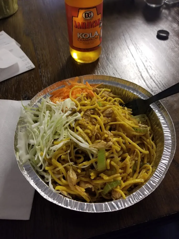 Jerk Chicken Lo Mein